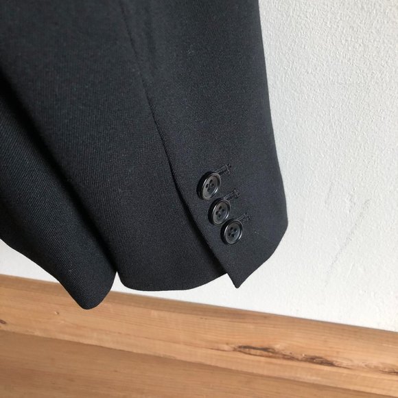 Black jacket - Picture 4 of 5